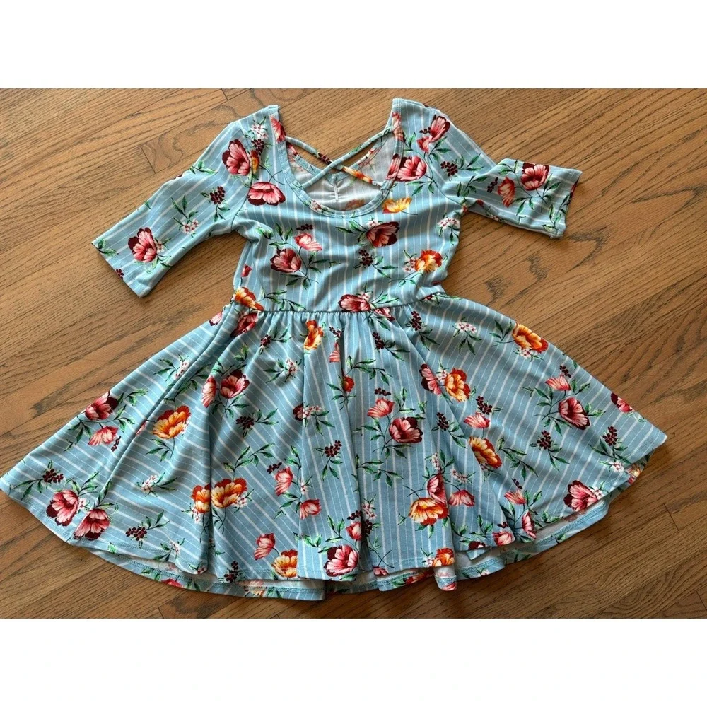 Dot Dot Smile Girls Dress Size 5/6‎